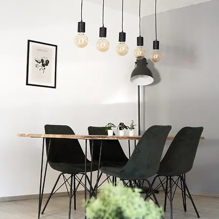 Business & Family - Zentral, 24h Check-in, Xxl Tv Apartman Siegburg